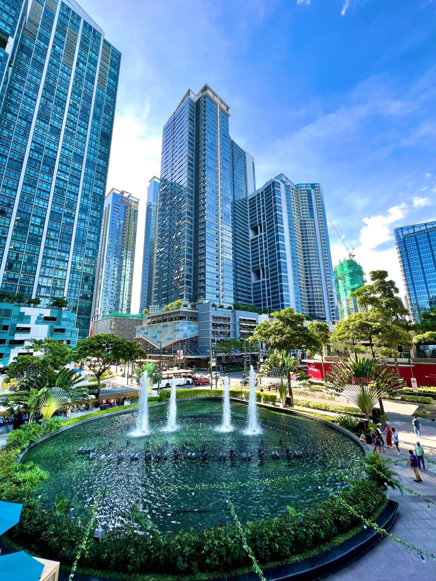 Daniella's Modern & Cozy In Uptown Bgc Apartment *